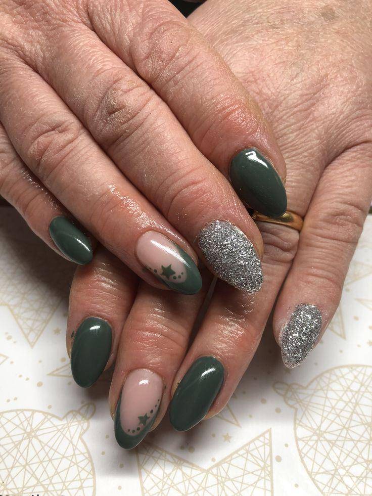 inspirasi nail art nuansa dark green