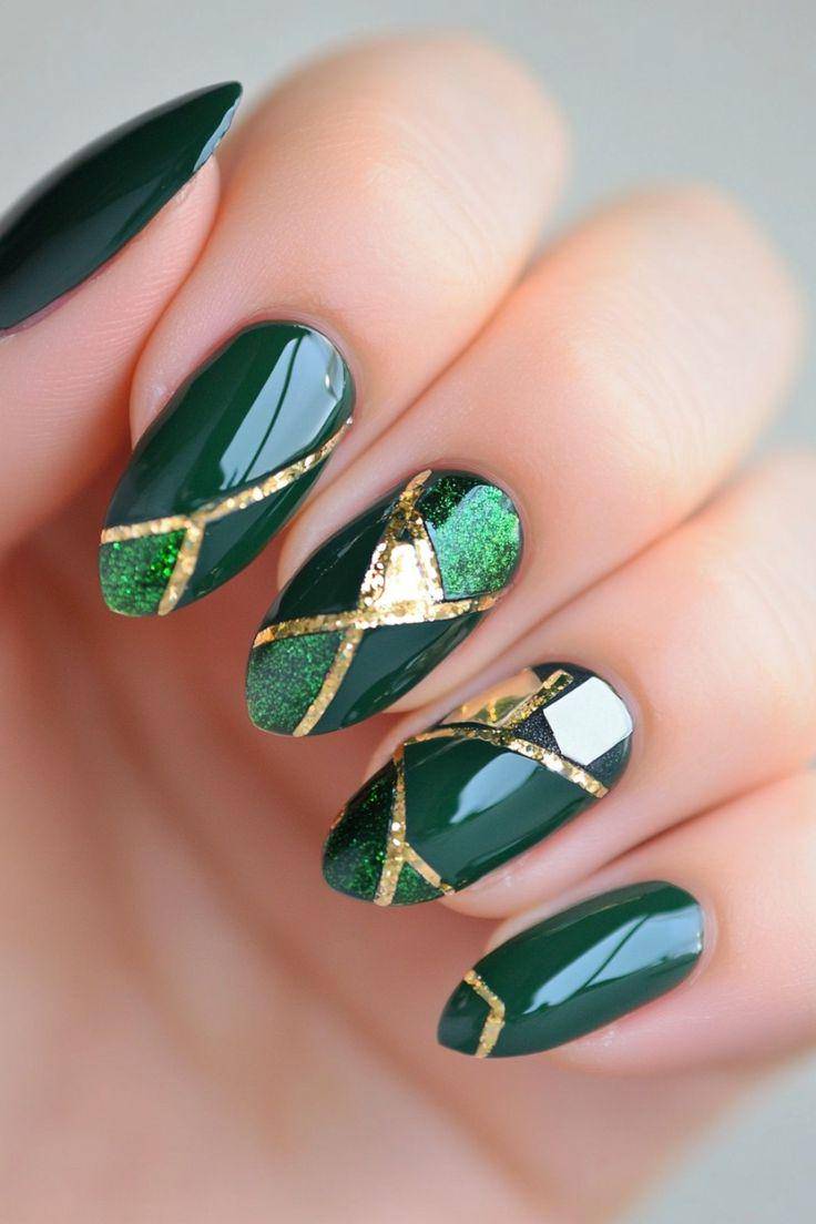 inspirasi nail art nuansa dark green