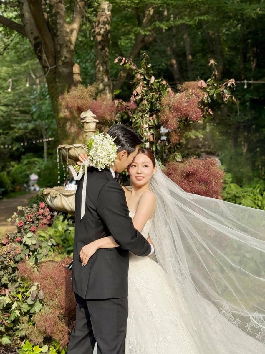 Just got married   자리를 빛내주신 모든 분들께 감사인사를 드립니다… 🫶 감사합니다!.jpg