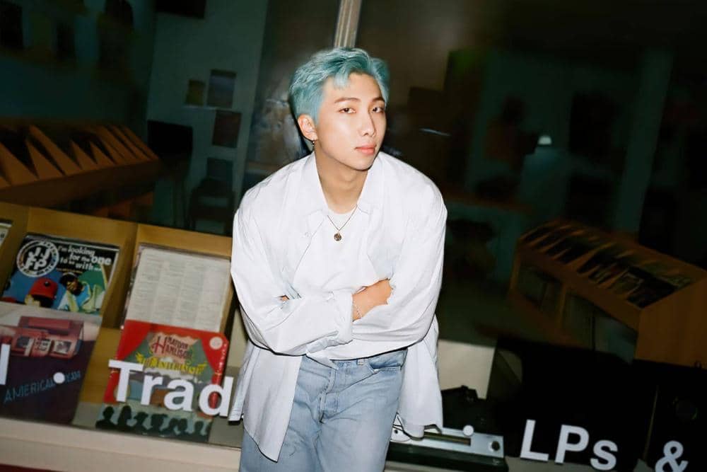 rm-bts-dynamite-photoshoot-pf5uz1r0y2xyu6el.jpg