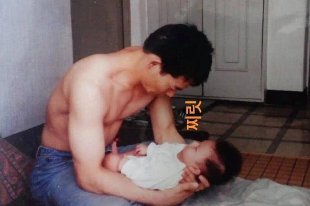 Fakta keluarga Song Kang 