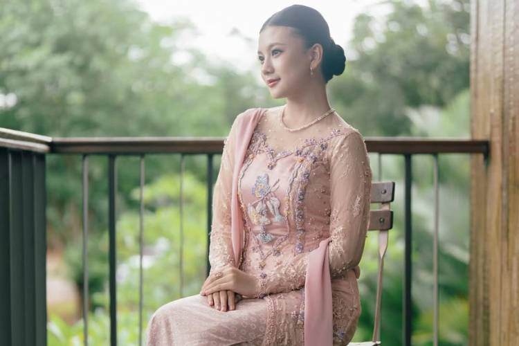 Cover Kebaya Soft Pink - instagram.comm_moja_.png