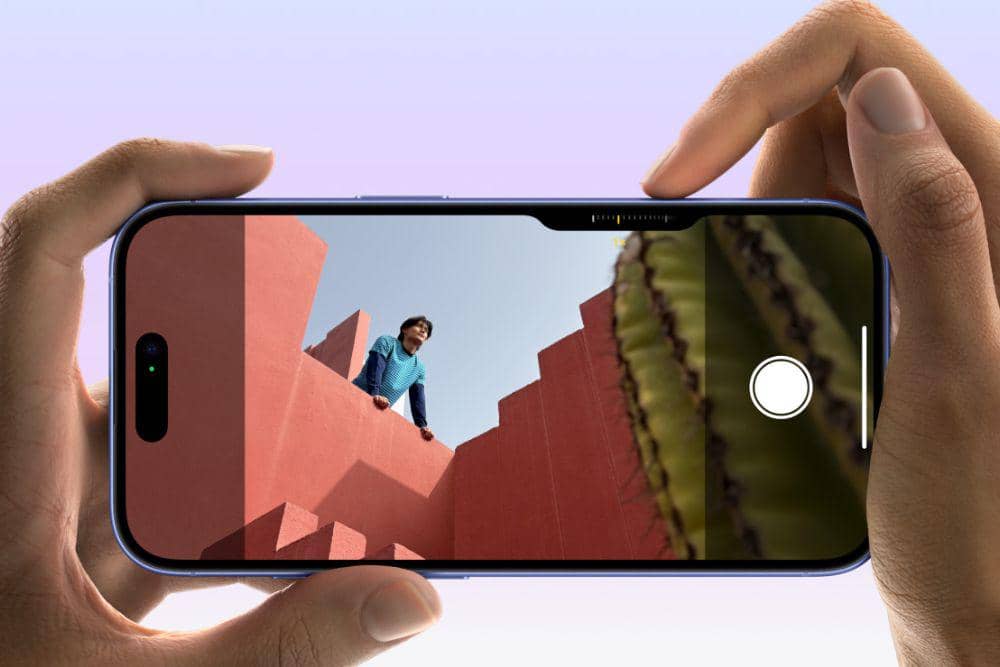 Fitur Camera Control pada iPhone 16 (dok. Apple)
