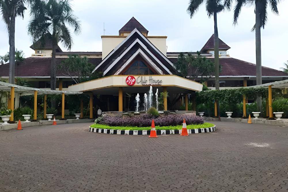 Gedung Serbaguna Anggrek (google.com)