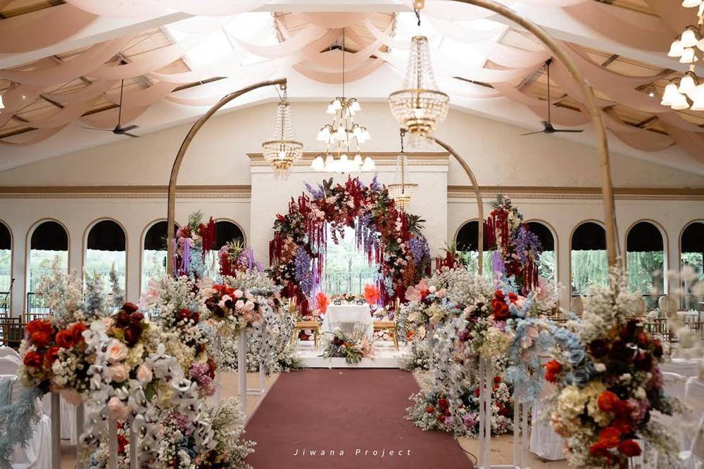 The Amora Wedding & MICE Venue (instagram.com/@amoravenueyogyakarta)