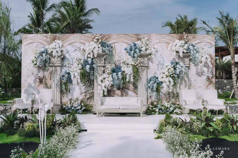 The Amora Wedding & MICE Venue (instagram.com/@amoravenueyogyakarta)