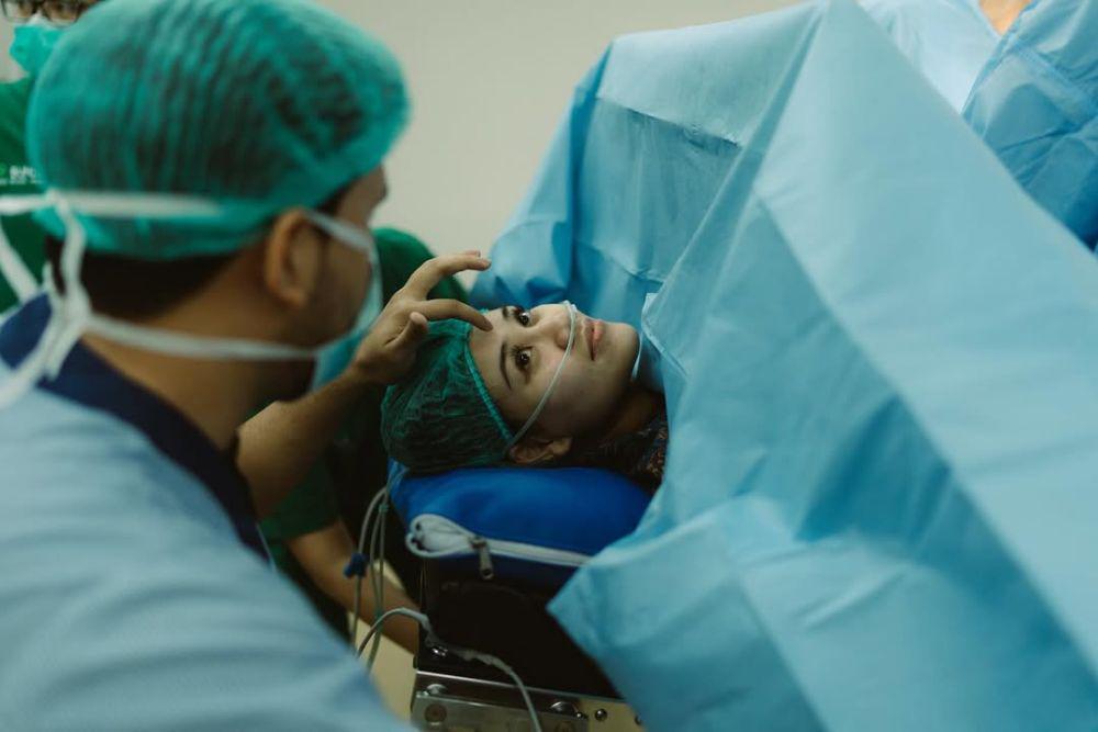 Momen kelahiran anak Aaliyah Massaid dan Thariq Halilintar