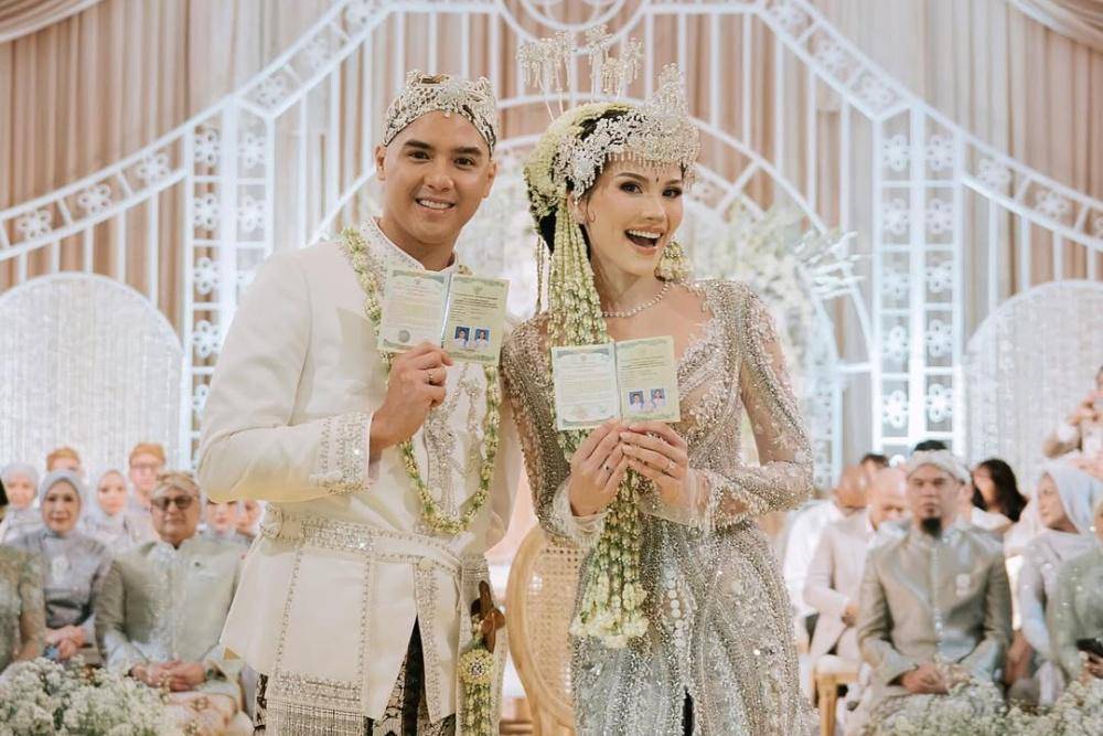 Penuh Haru, 6 Fakta Pernikahan Al Ghazali dan Alyssa Daguise