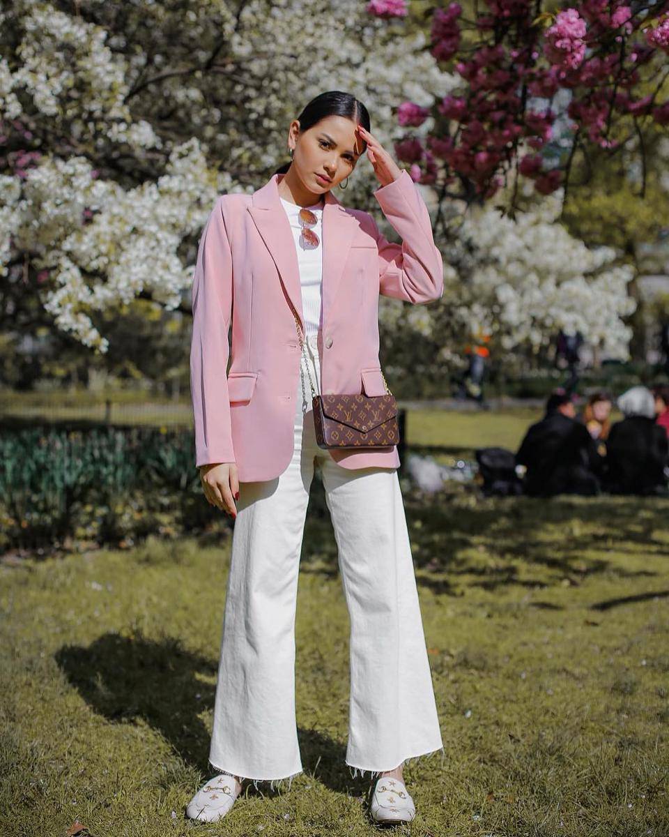 gaya OOTD Alyssa Daguise