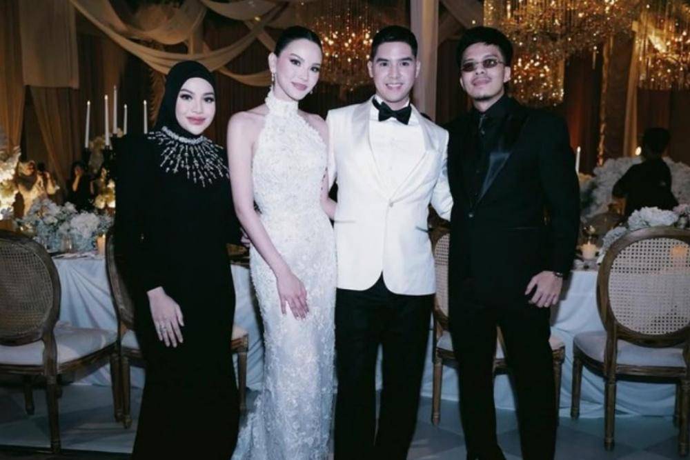 Potret Tamu Artis di Resepsi Pernikahan Al Ghazali dan Alyssa Daguise