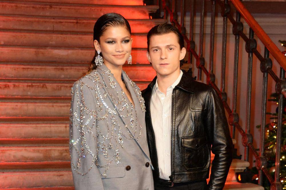 Deretan Artis Hollywood yang Tunangan di Tahun 2025