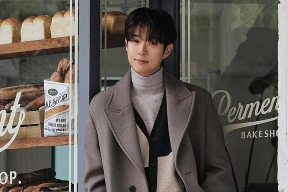 이제 코트에 계절이 왔네요 @projectm_official_.jpg