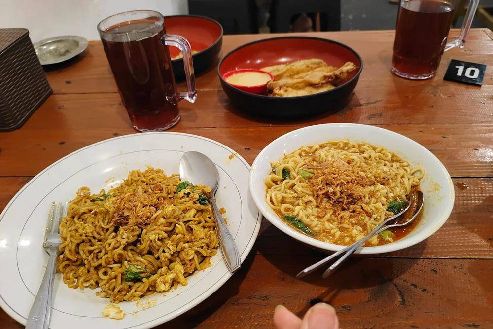Warung H Mahmud.jpg