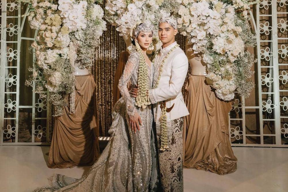 Daftar Artis Indonesia yang Menikah di Tahun 2025, Penuh Bahagia!