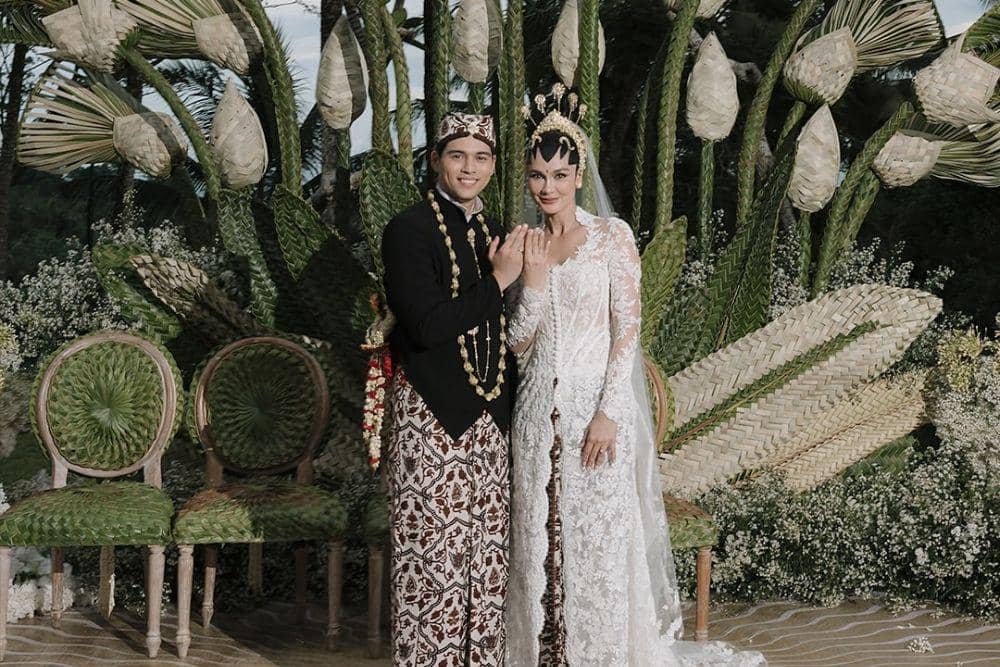 Daftar Artis Indonesia yang Menikah di Tahun 2025, Penuh Bahagia!