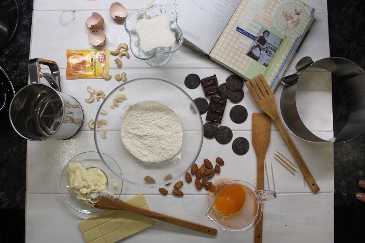 ilustrasi bahan membuat churros (pexels.com/Tatana)