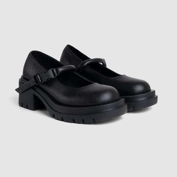 sepatu mary jane lokal