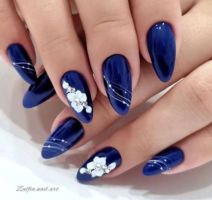 inspirasi nail art nuansa navy