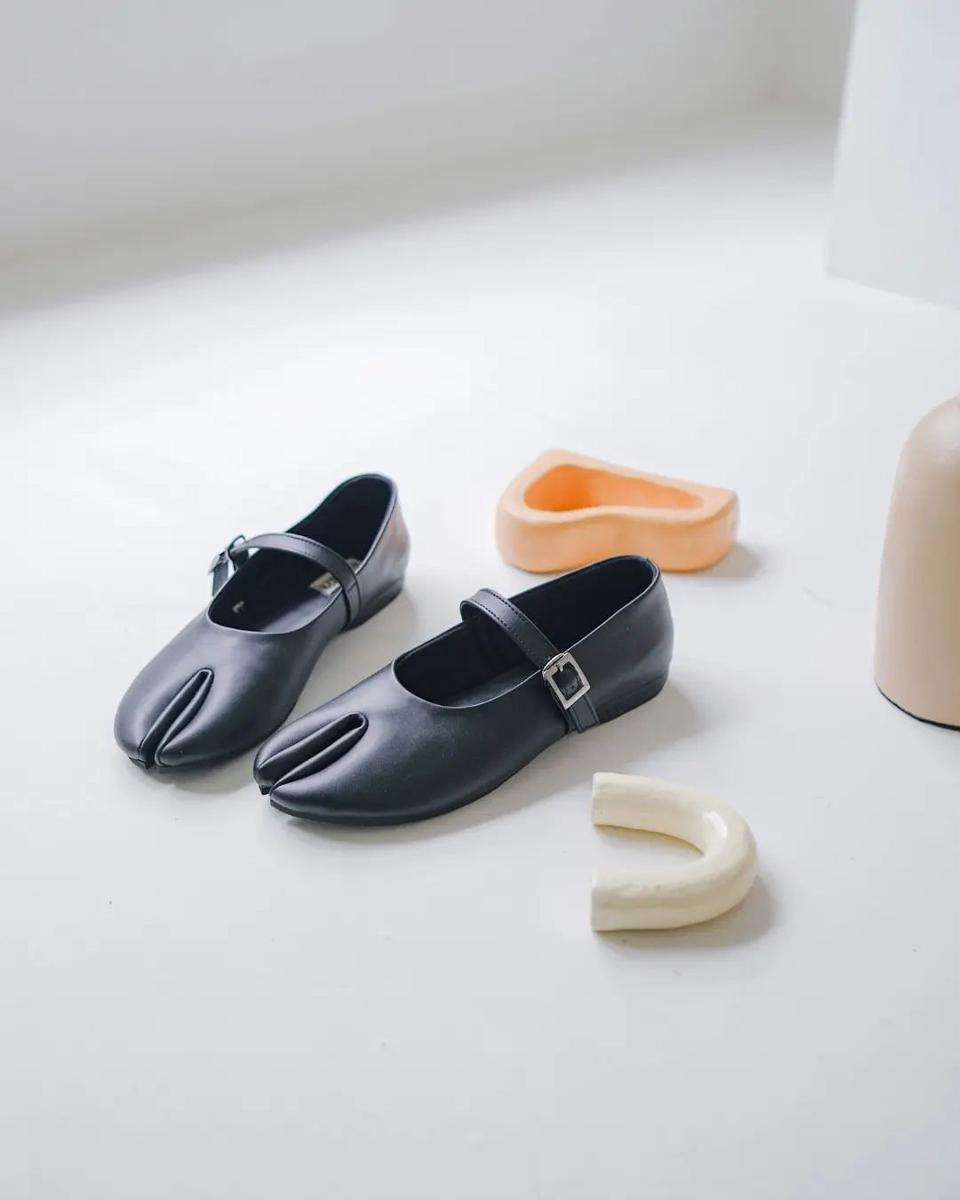 sepatu mary jane lokal