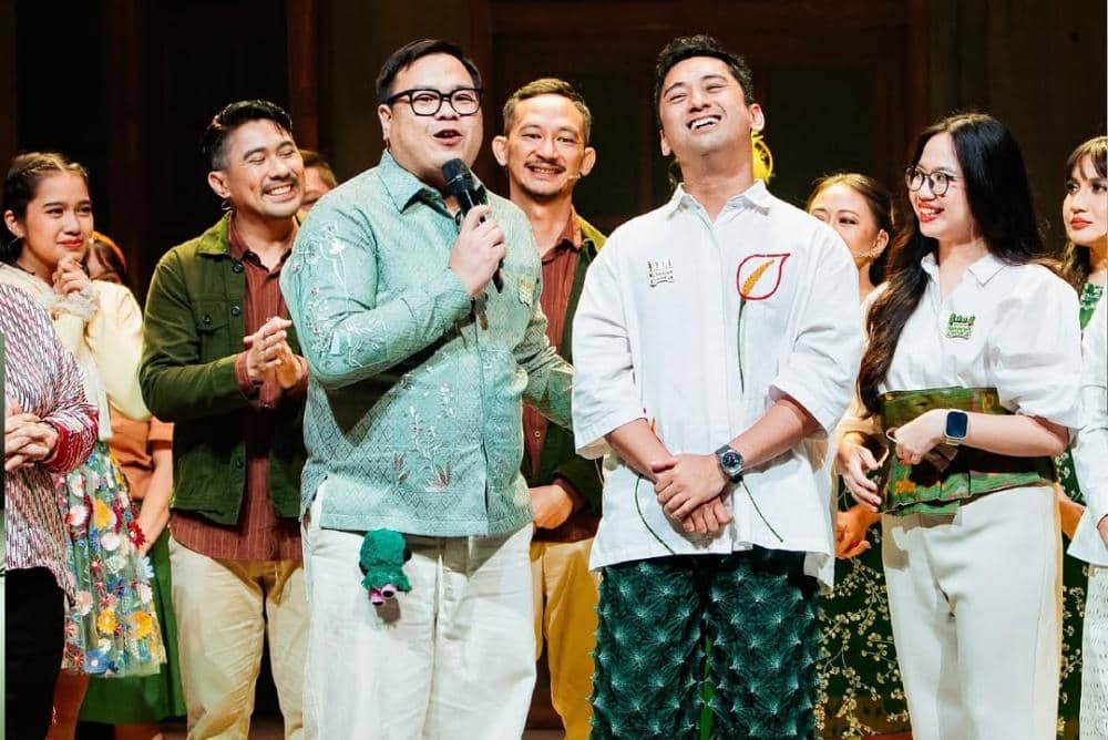 💚 PRESS PREVIEW MUSIKAL KELUARGA CEMARATerima kasih yang sebesar-besarnya untuk teman-teman media dan juga komunitas  yang sudah hadir, merasakan langsung kehangatan cerita, dan ikut menyebarkannya.Suas (2).jpg