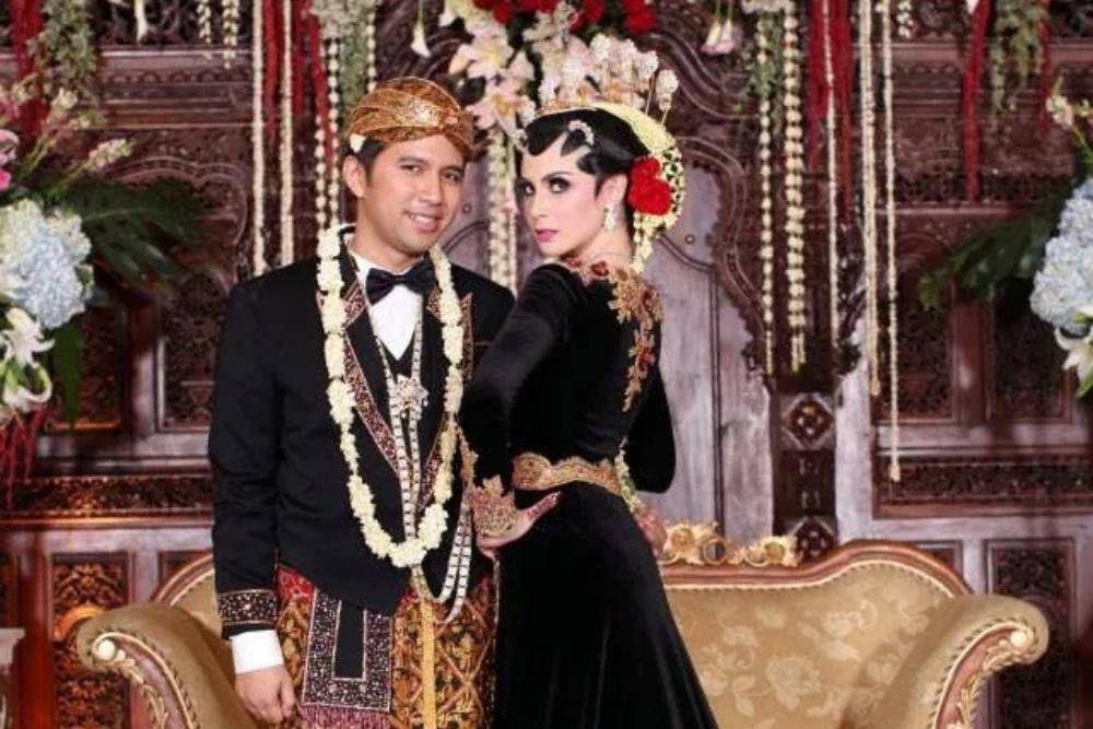 arumi-bachsin-dan-emil-dardak-6-ezgif.com-webp-to-jpg-converter.jpg
