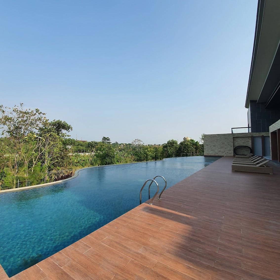 Eco Club River Park (Situs renangloka.com)