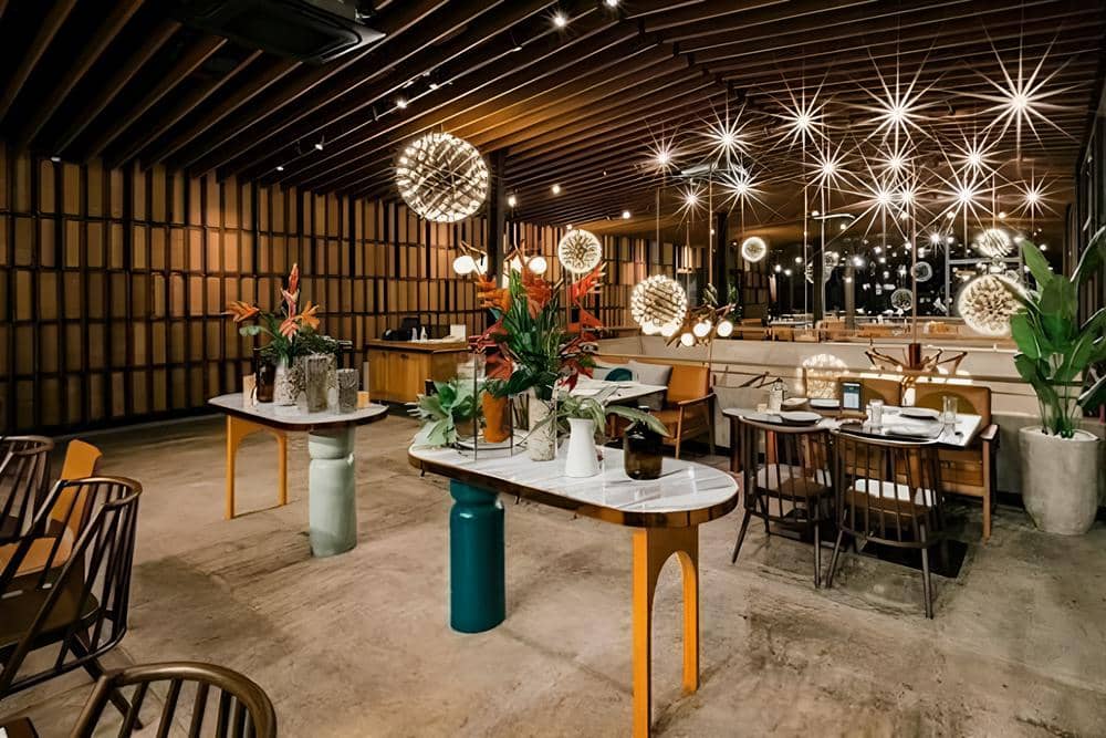 Weekend.ers (Google Review/Weekend.ers)