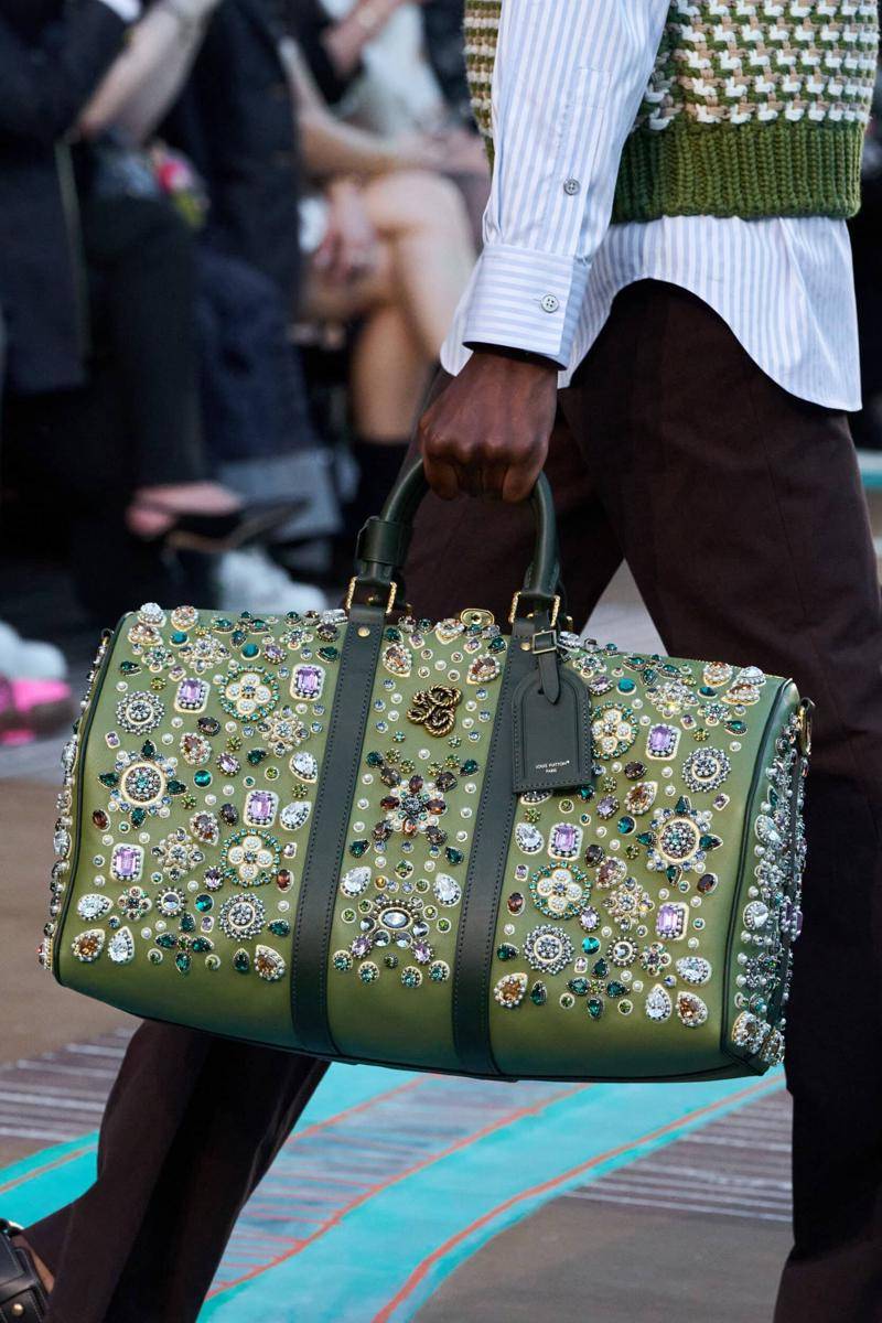vuitton-m-clp-s26-133.jpg