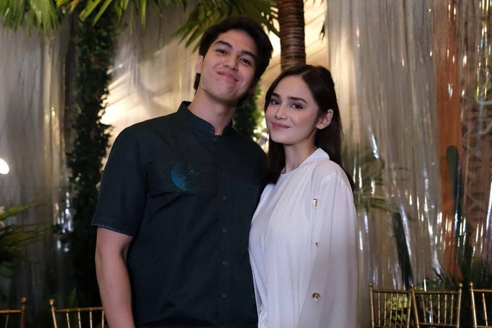 Perbandingan Keluarga El Rumi dan Syifa Hadju