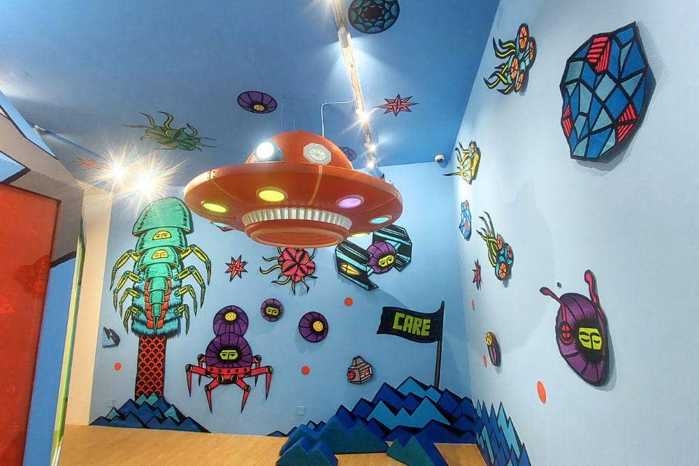 KiNstallation by Eko Nugroho 