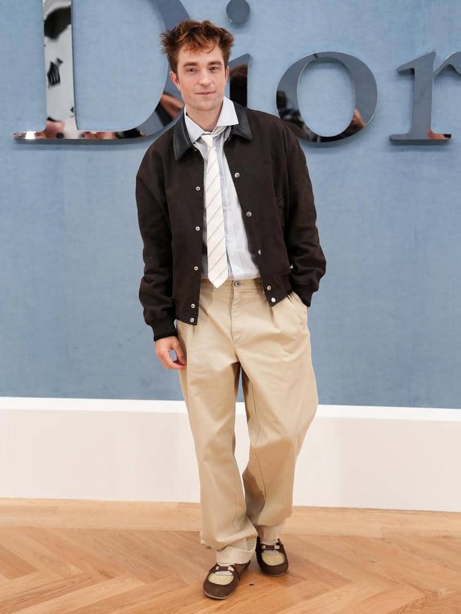 Sabrina Carpenter, Robert Pattinson, Daniel Craig, LaKeith Stanfield, Josh O’Connor, Drew Starkey, Joe Alwyn, & Mike Faist were all in attendance at the Dior Homme Menswear Spring-Summer 2026 Fashion Show in Paris!#SabrinaCarpenter#Robert.jpg