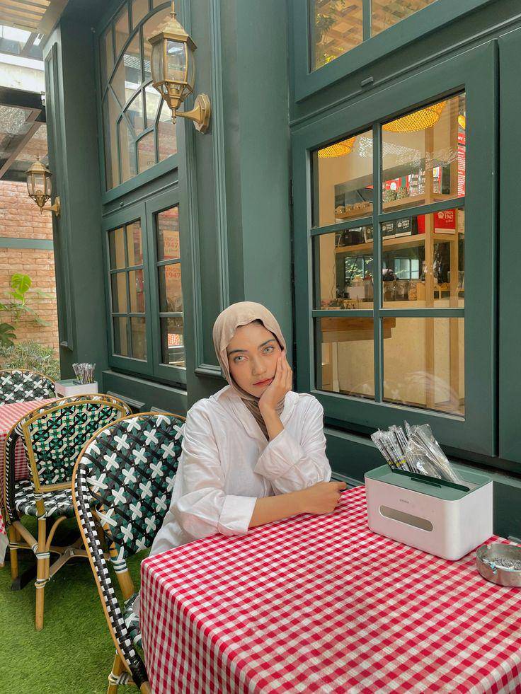 Foto hijab aesthetic untuk konten media sosial