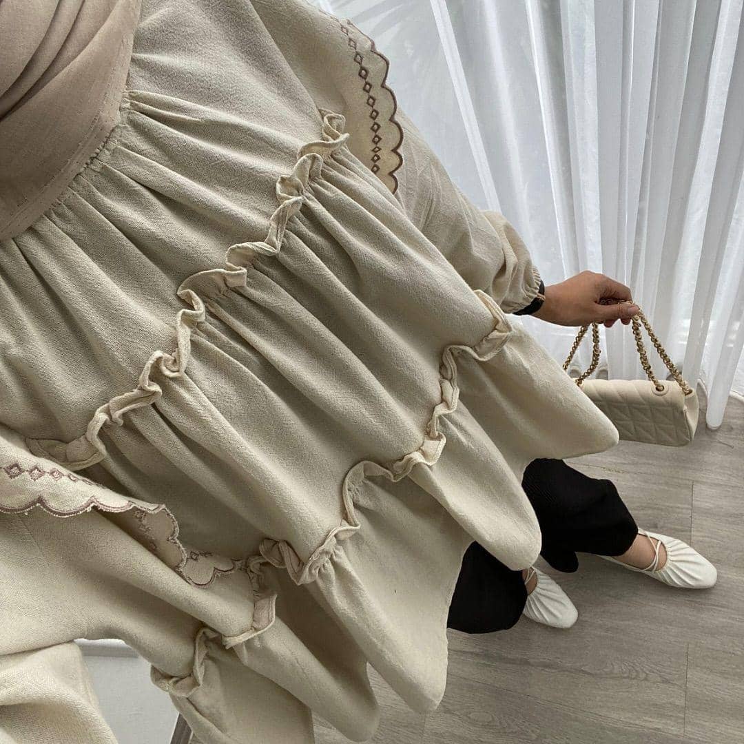 instagram.com/bygonaku