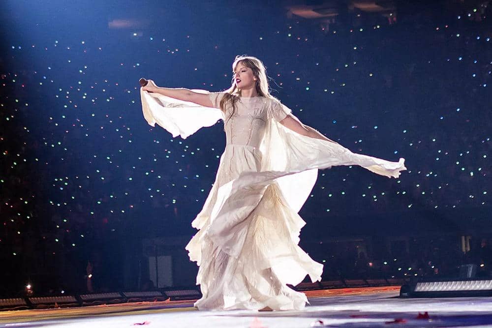 Taylor-Swift-070223-9de56cd9551241a3896b67e6f4ef666a.jpg