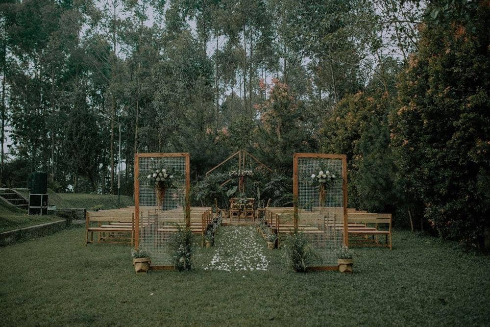 Hunting Hi and Low (facebook.com/Hunting Hi and Low)