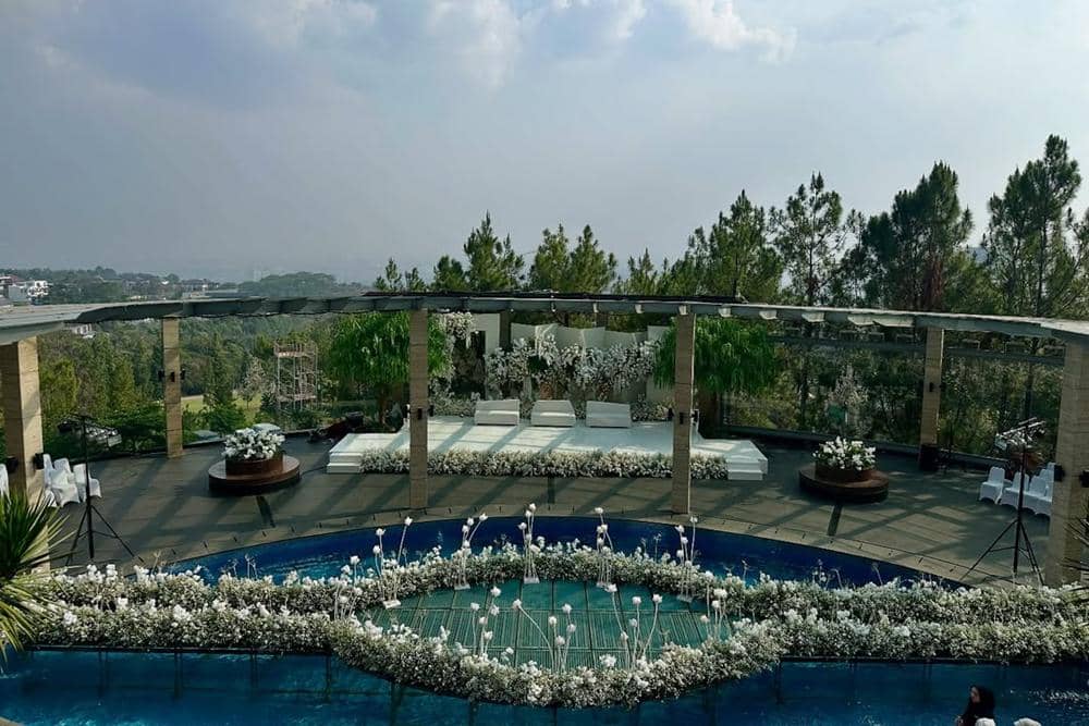 Club Deruzzi (instagram.com/@club_deruzzi