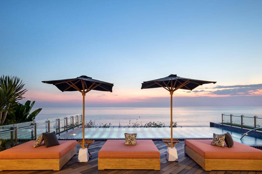 Infinity Pool 04.jpg