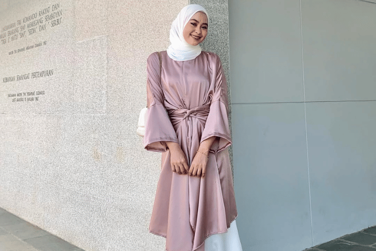 Cover Tunik Polos - instagram.comdezhafhijab.png