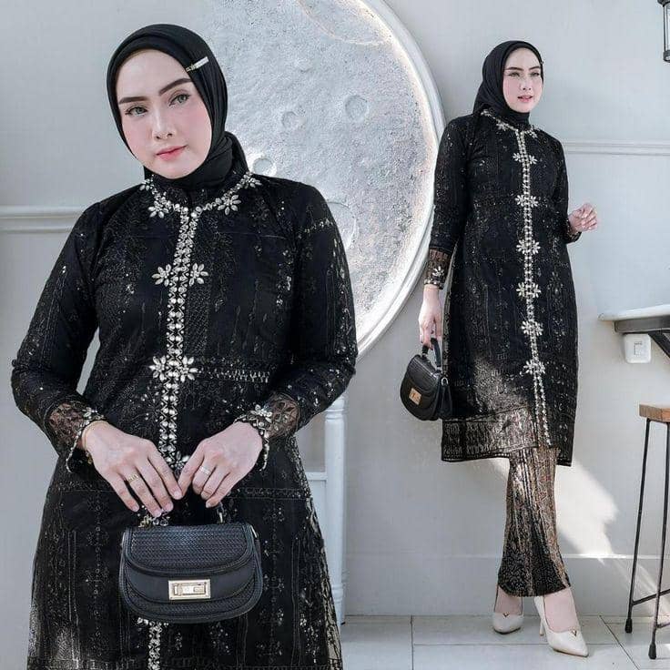 OOTD rok plisket kebaya hitam