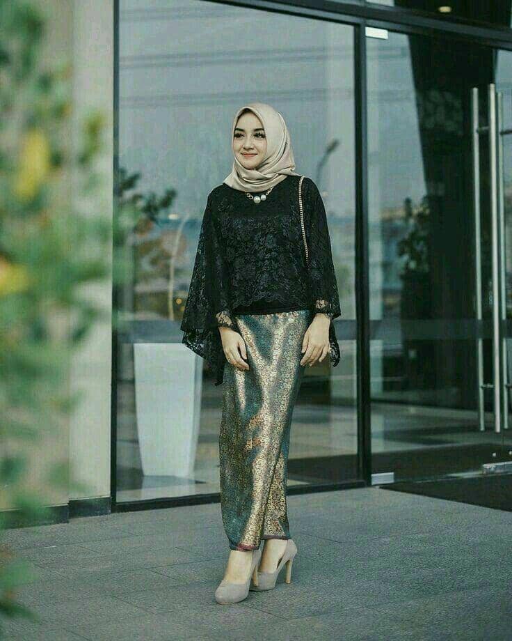 OOTD rok plisket kebaya hitam