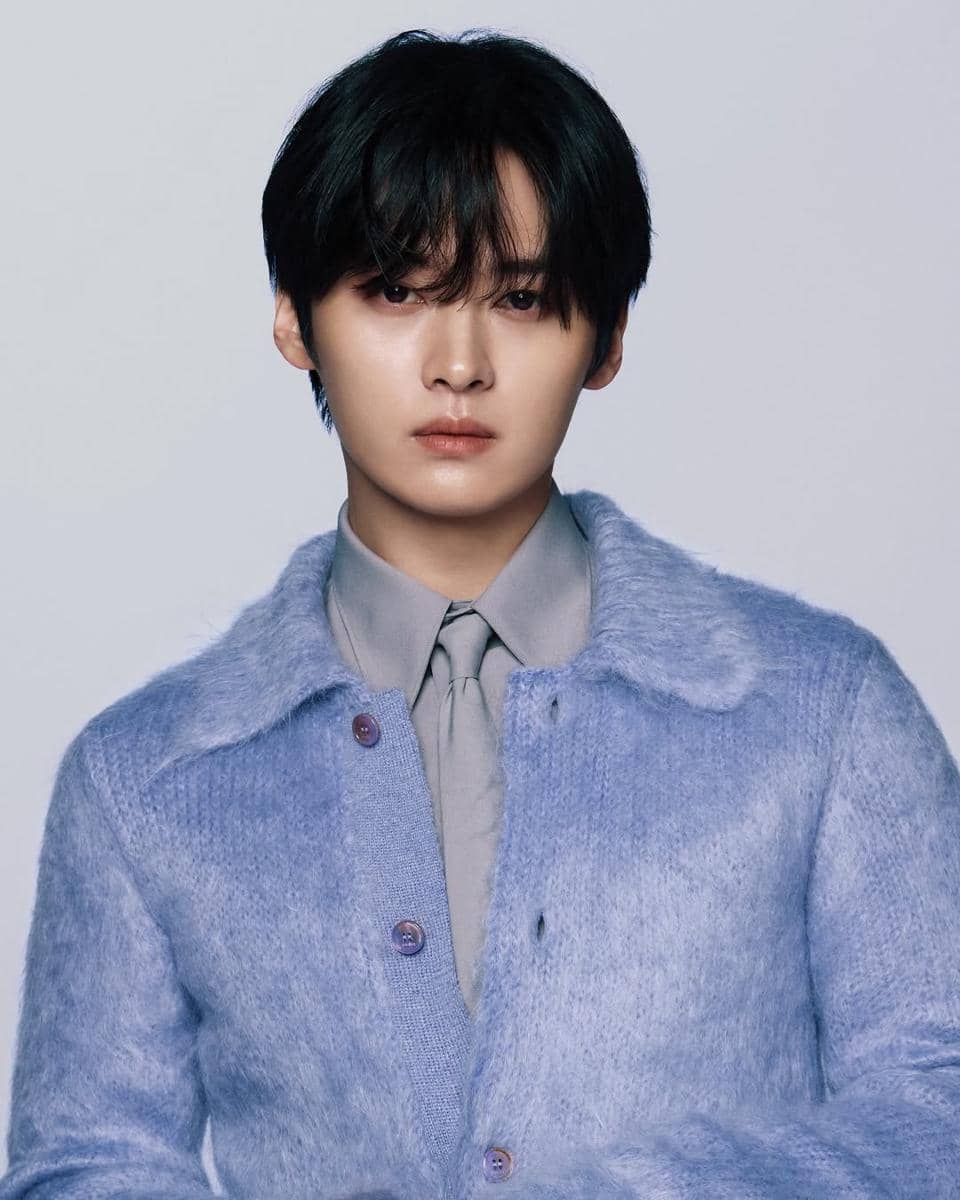 It’s official! @t.leeknowsaurus of @realstraykids is @gucci’s new Global Brand Ambassador! The K-pop star attended the house’s Cruise 2025 show in London last year, and now deepens his relationship with the brand. On his new role, (1).jpg