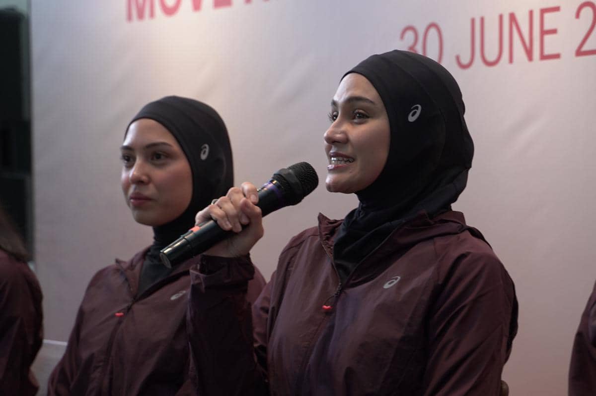 Performance Hijab, Inovasi Terbaru ASICS Digunakan oleh Sherly Nazer dan Zeezee Shahab.jpg