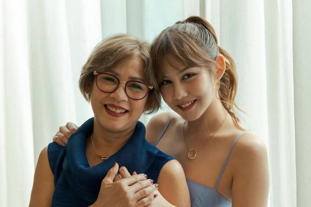 there’s a kind of love that asks for nothing in return, that gives without limits, and that holds you even when you're far apart—that’s the love you’ve given me. you’ve been my anchor in storms, my biggest chee.jpg