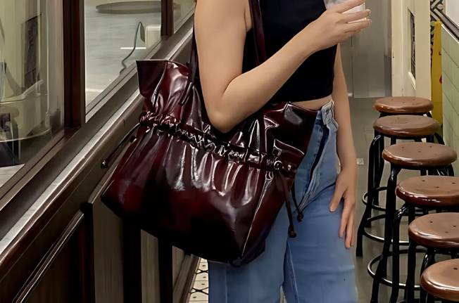 Tas Serut Tote Berbahan Leather 