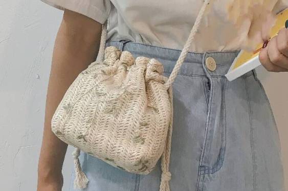 Tas Serut Rajut