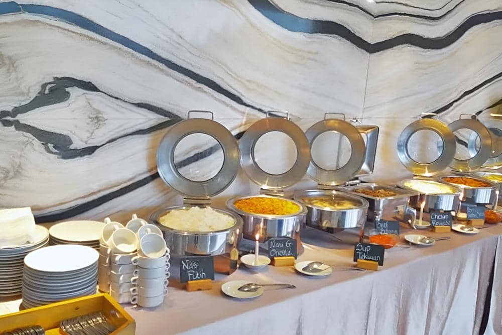 LaMira Catering (instagram.com/@lamiracatering)