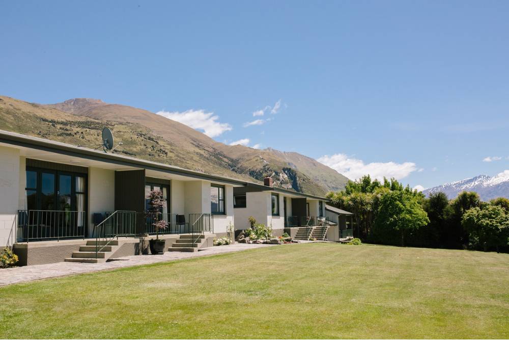 wanakatop10.co.nz