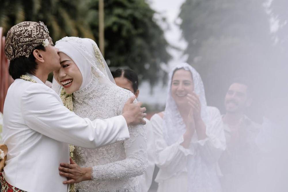 Akad%20nikah%20%E2%80%9CMega%20%26%20Dio%E2%80%9D.....%23pernikahan_idaman%20%23inspirasipengantinmuslim%20%23pengantinindo%20%23catatan-2.jpg