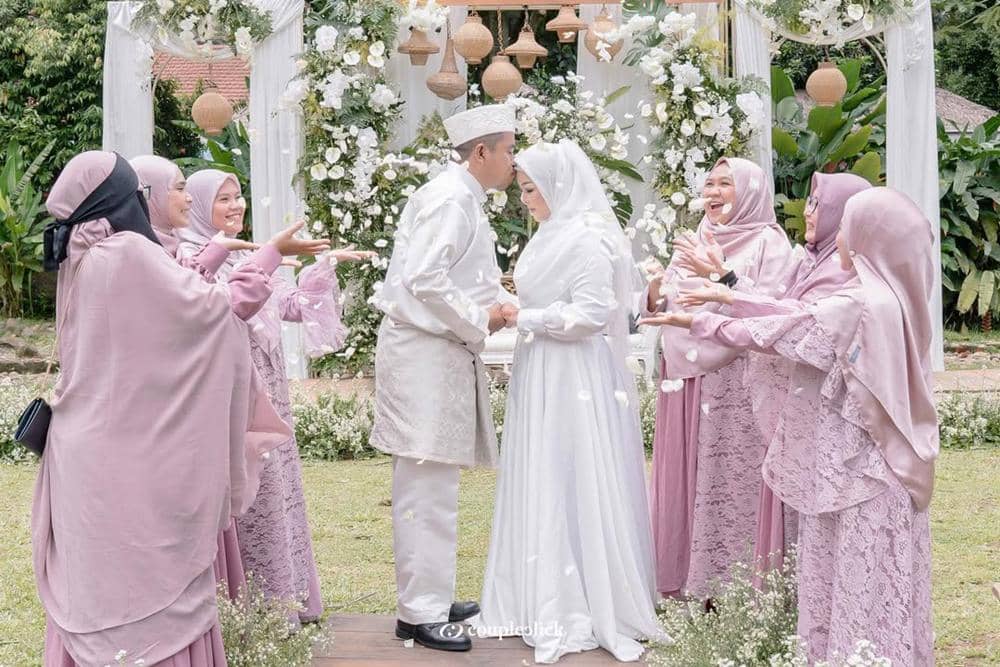 Wedding CC (instagram.com/@wedding.cc)