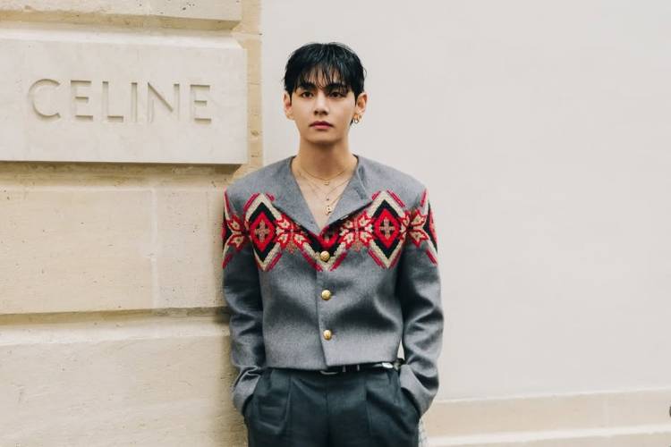 Gaya V 'BTS' hingga Bae Suzy Meriahkan Show Celine Spring 2026